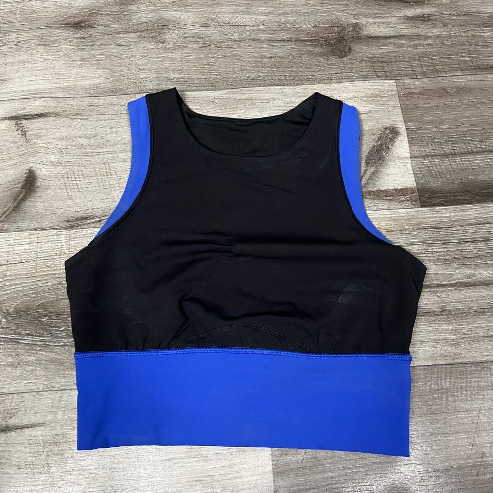 Lululemon Athletic Kick Serve Sweat Bra Maroon Multi Women’s Size 6 but fits 4